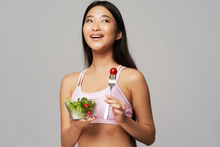 Pink,T-shirt,Red,Tomato,Woman,Salad,Leaves